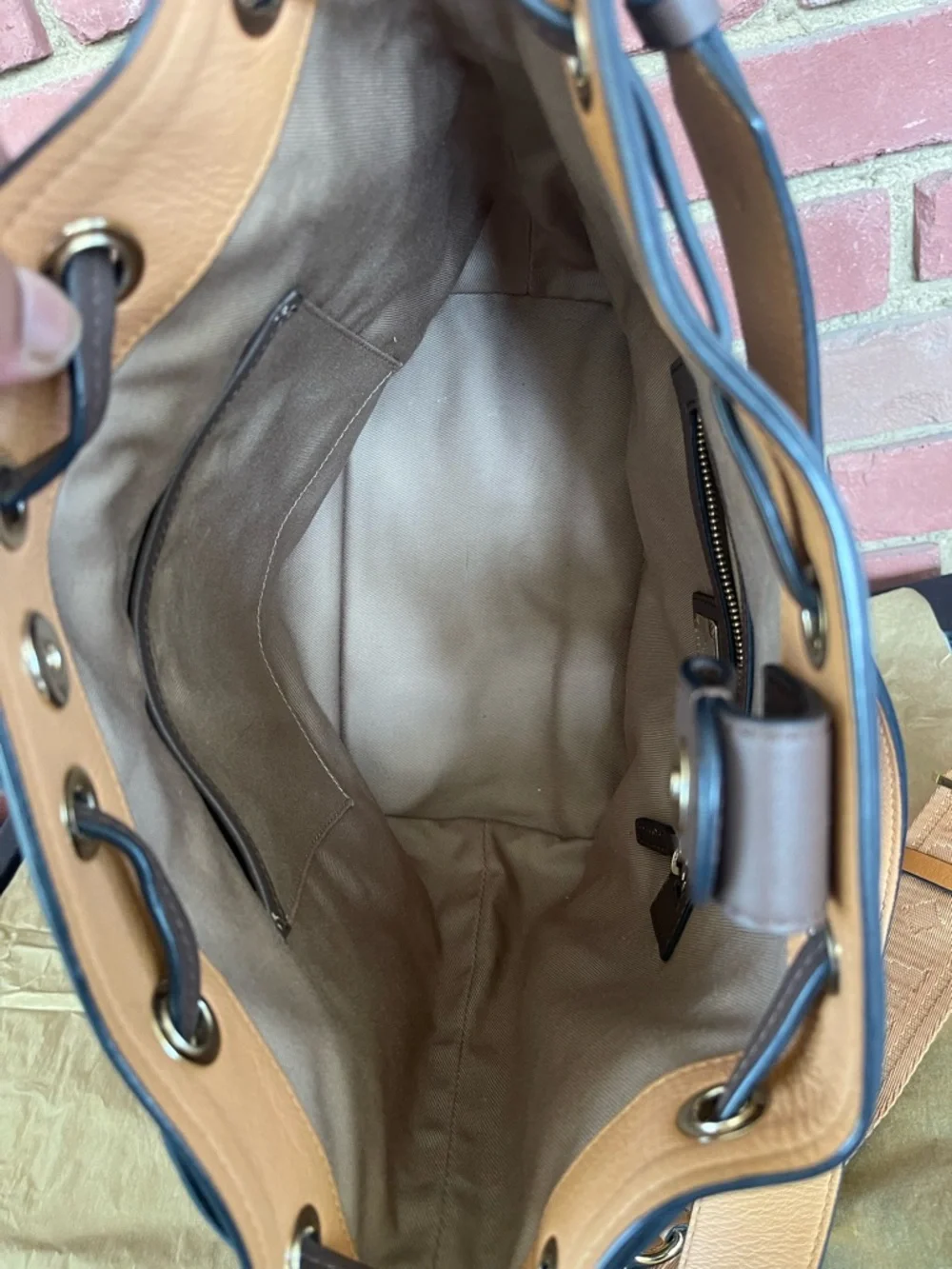 🔥MCM 🔥Brown 🔥Monogram 🔥Drawstring🔥 Tote with Shoulder Strap🔥 - Picture 6 of 13